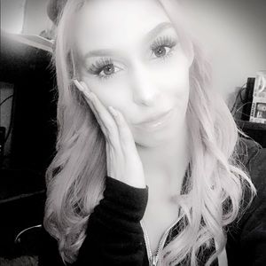 Meet your Posher, Constance